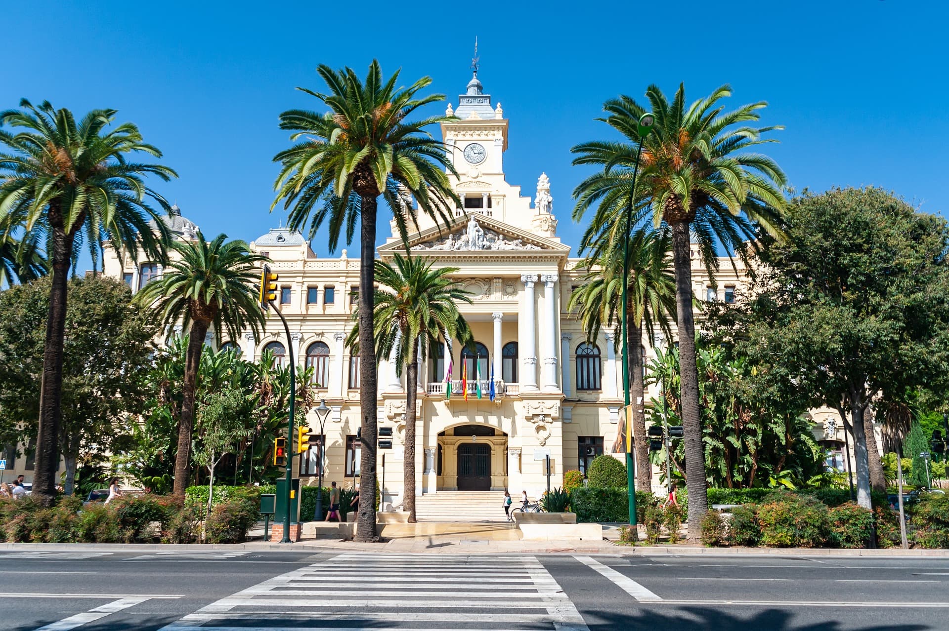 Málaga-Stadtansicht mit repräsentativem Gebäude für die Seite Anwälte und Recht