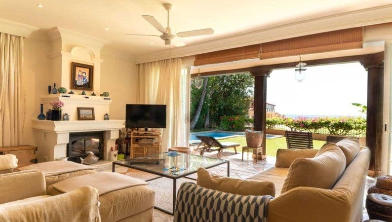 Luxuriöse Villa am Strand von Marbella